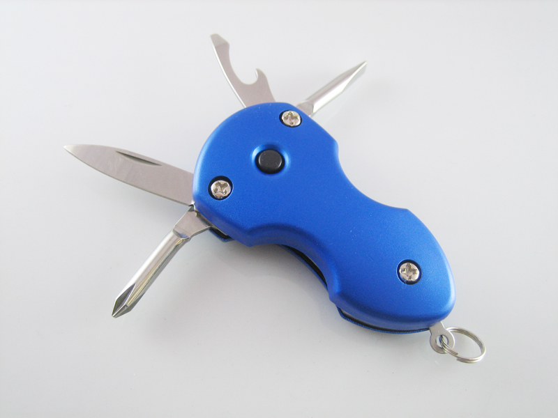 Lovely keychain with useful tools yagifts
